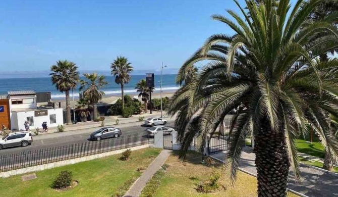 Departamento familiar en avenida del mar La Serena, con vista al mar primera linea