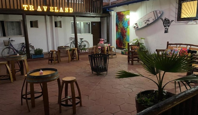 Hostal Traveland