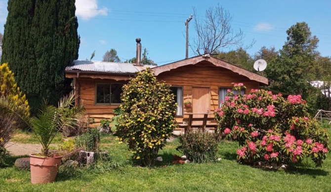 Cabaña Carhuello - Con acceso al río Caburgua & Junta de Ríos