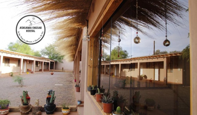 Atacama Checar, Hostal