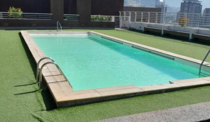 Moderno departamento con piscina en Santiago Centro