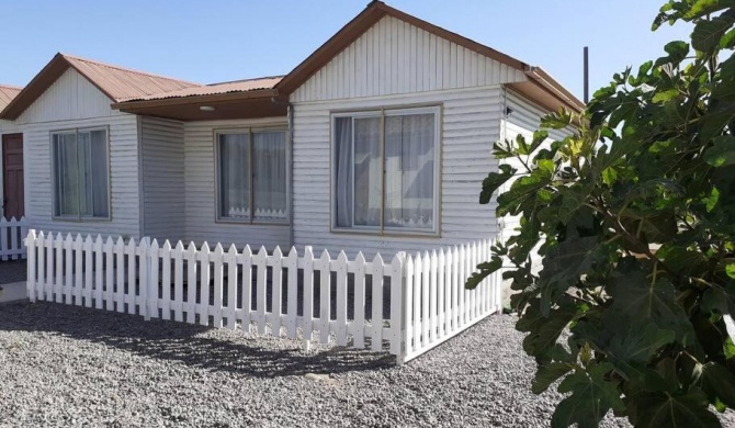 Acogedora Casa de Huéspedes, con Terraza y Jardín