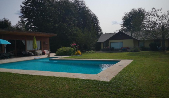 Casa Campestre con piscina compartida